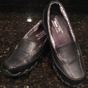 Skechers 7.5, great condition, memory foam
